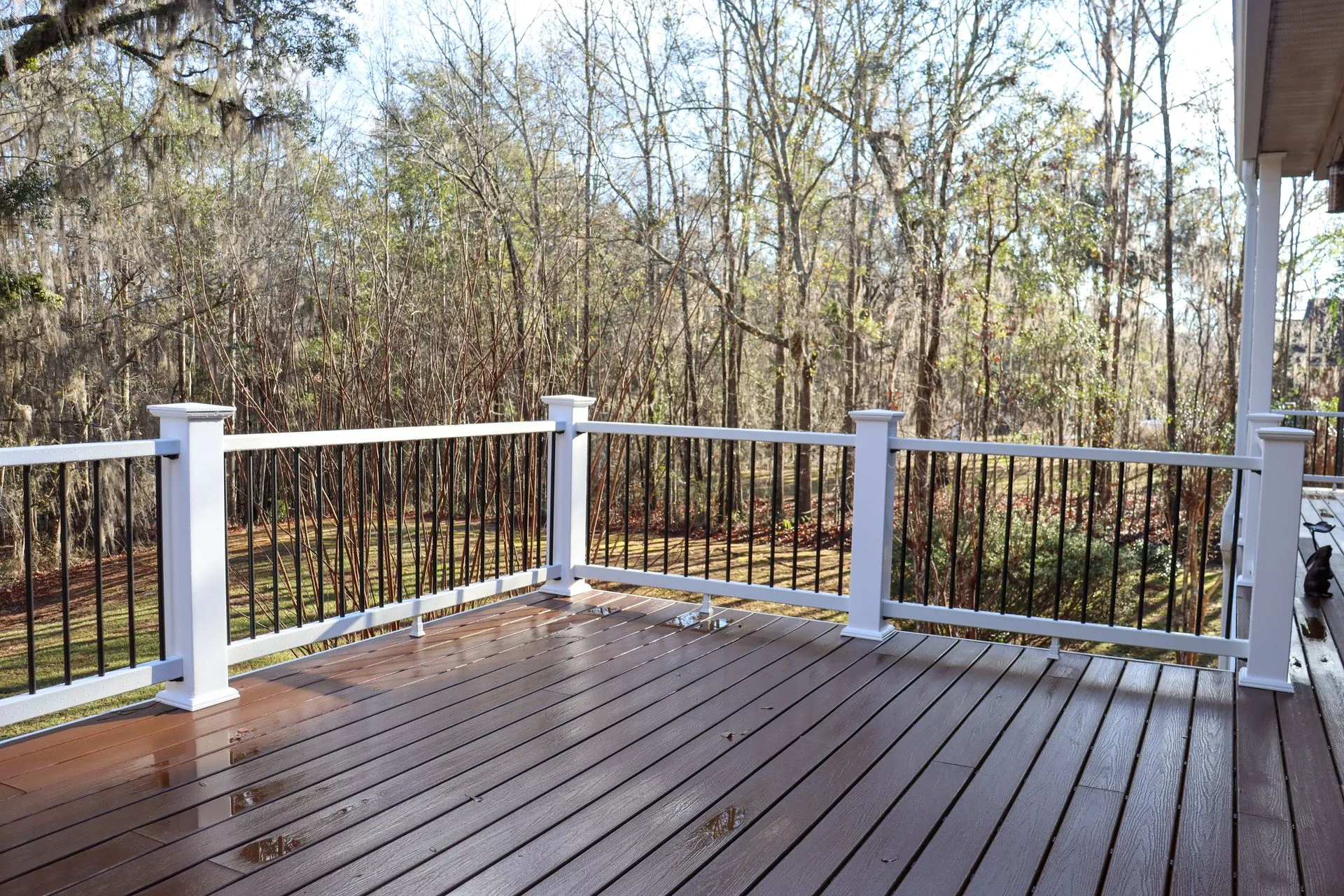 Custom Deck Builders in Moorpark CA | Lotus Custom Cabinetry